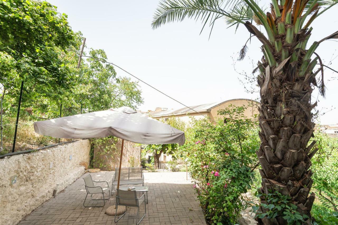 Al Qatta Bed & Breakfast Canicattì Buitenkant foto